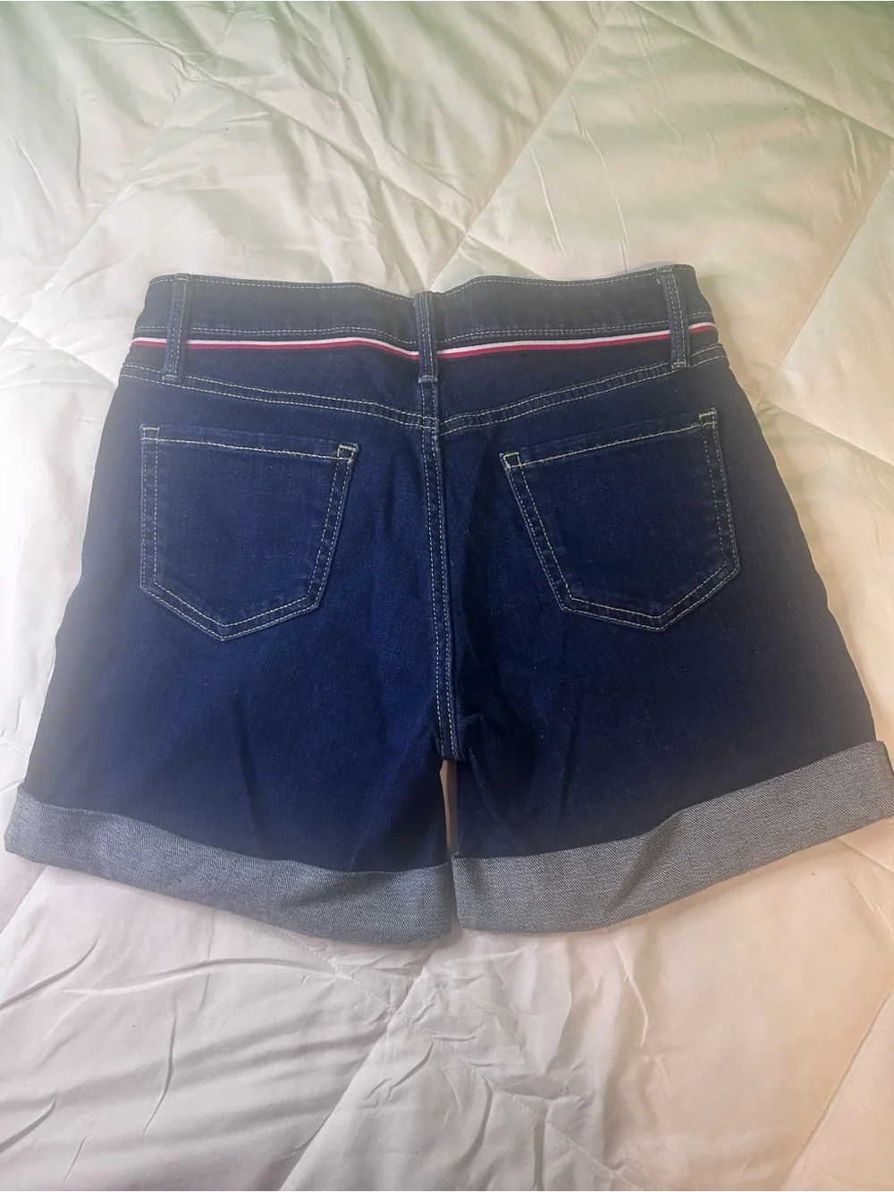 Tommy Hilfiger Women's shorts size 2